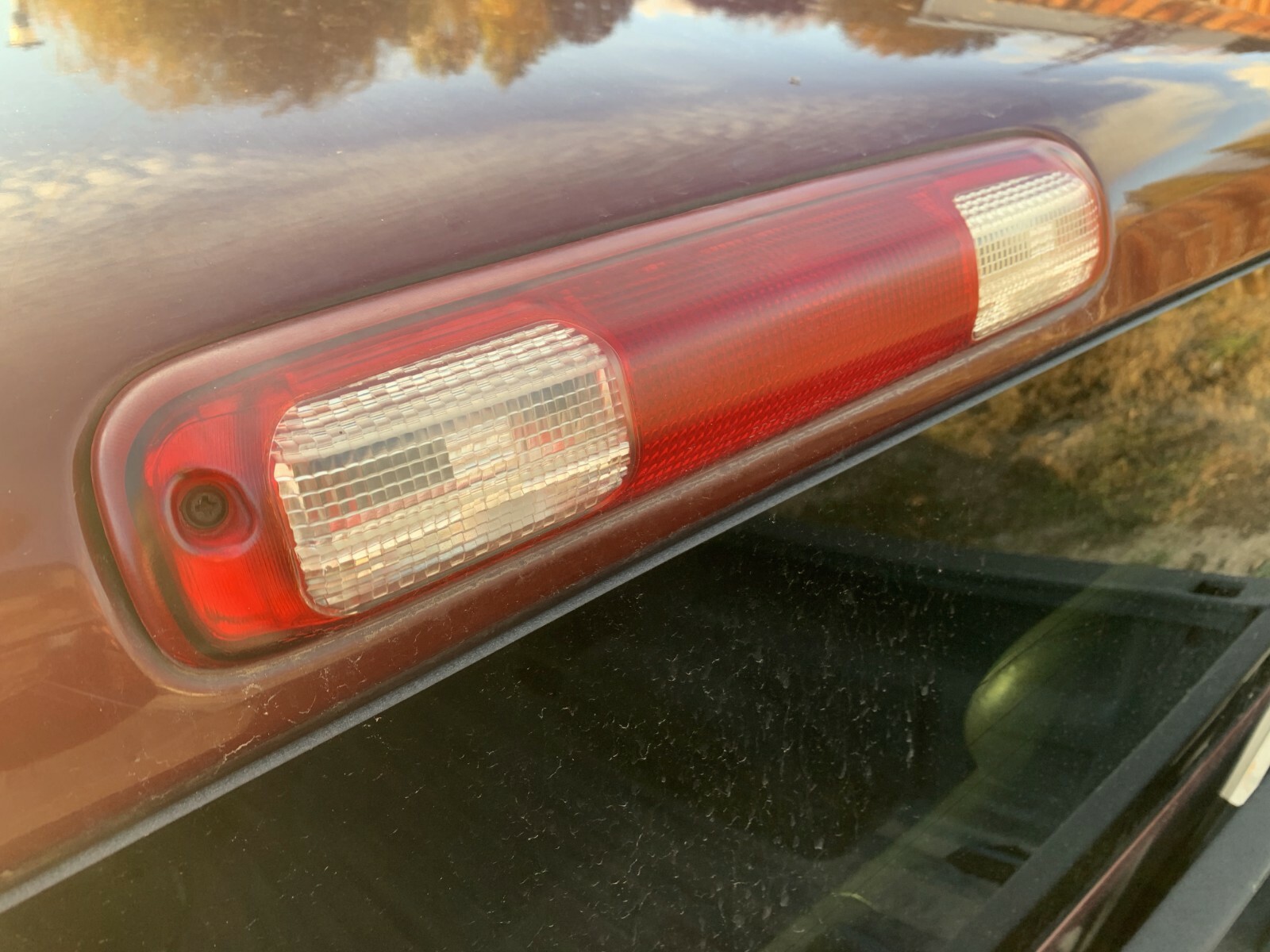 99-07 CHEVY SILVERADO / GMC SIERRA THIRD BRAKE LIGHT 16525205 GENUINE OEM