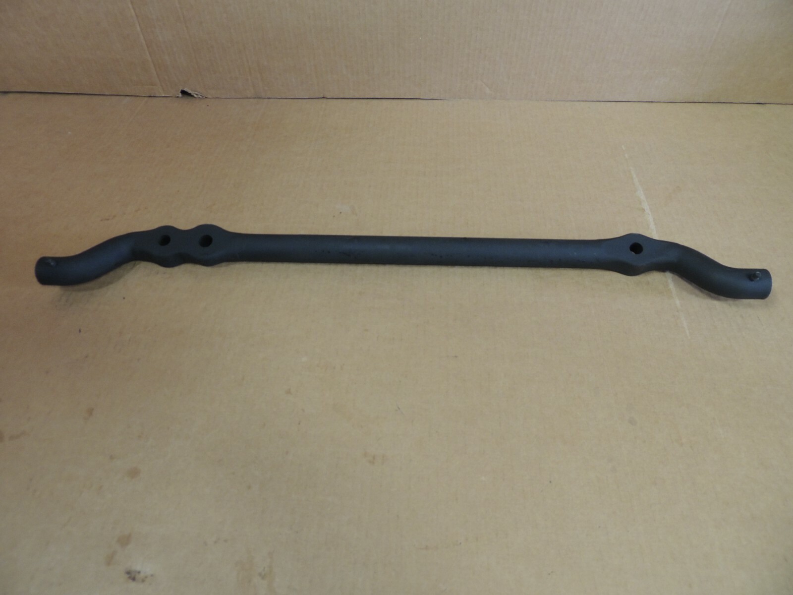 01-10 Chevrolet Silverado/GMC Sierra 1500/2500/3500 CENTER LINK DRAG LINK OEM
