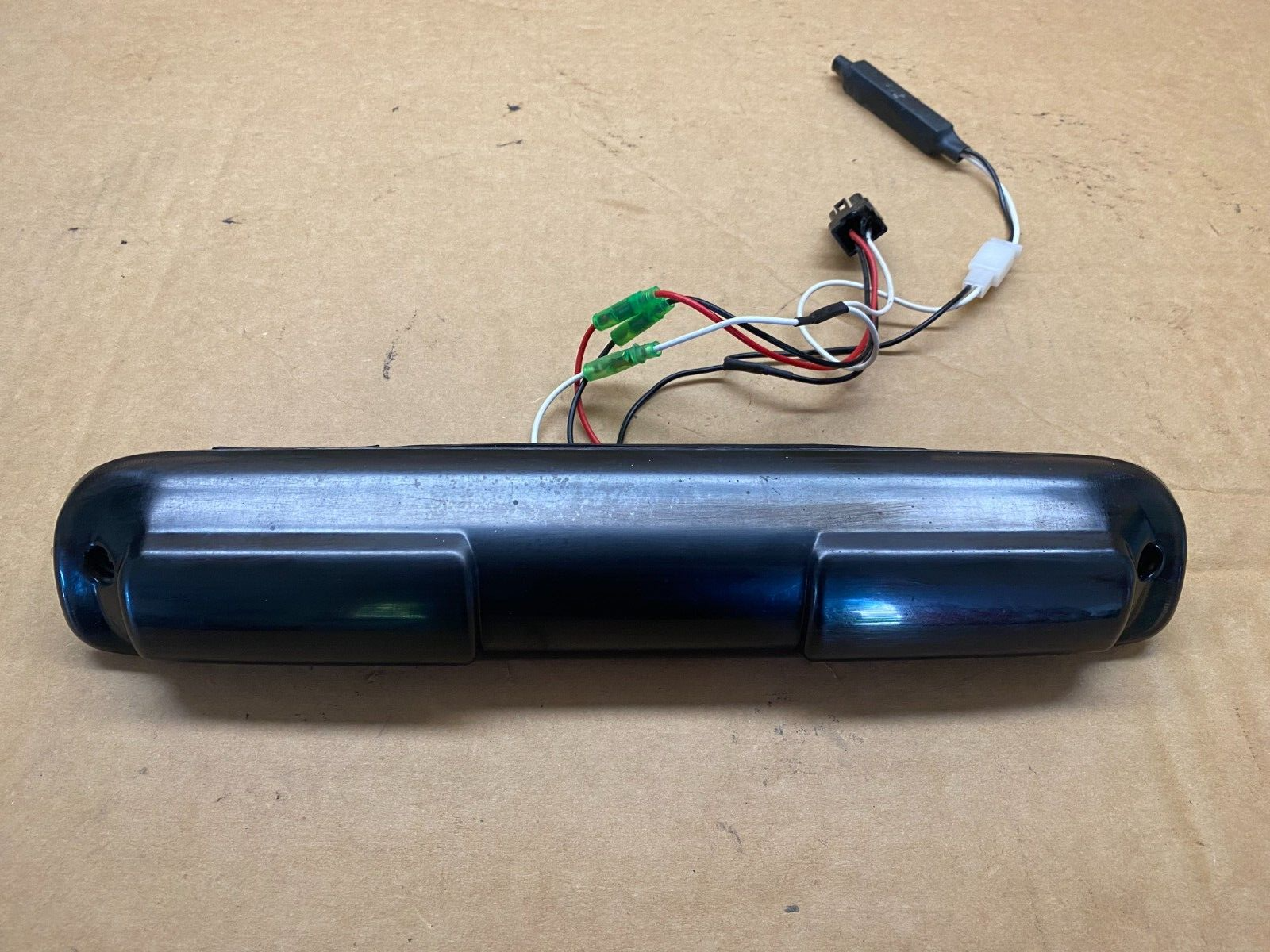 99-07 Chevy/GMC LED THIRD BRAKE TAILLIGHT CARGO LAMP – Smoked 16525205