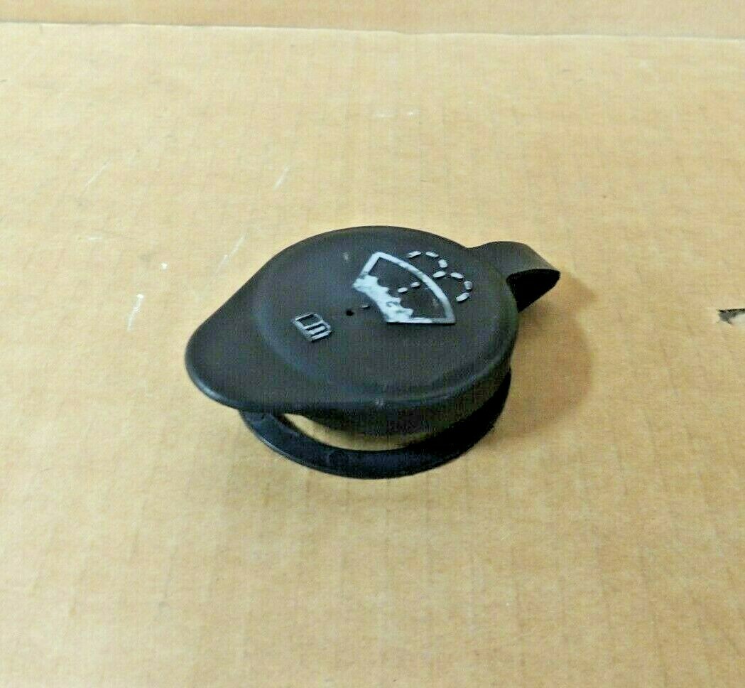 99-07 Chevy Silverado WINDSHIELD WASHER RESERVOIR CAP/LID 25731418 GENUINE PART!