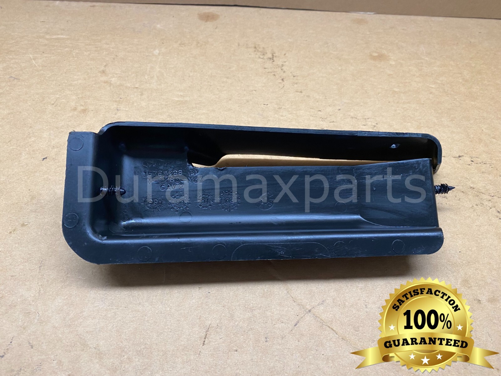 99-06 Chevy Silverado/GMC Sierra Extended Cab SEAT HINGE PANEL COVER 10378270 GM