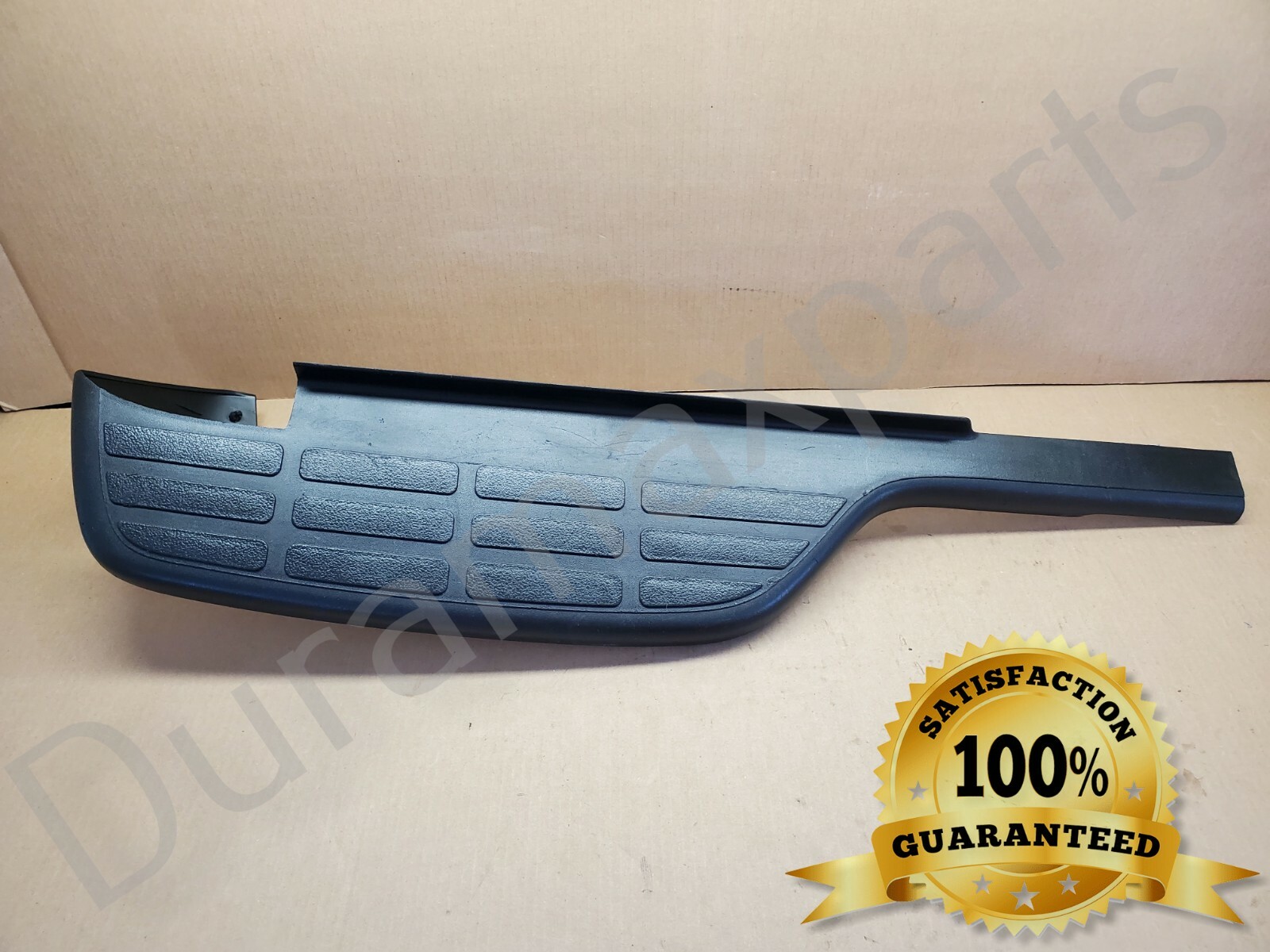 01-07 Chevy Silverado/GMC Sierra 2500 3500 REAR BUMPER STEP PAD LH 15758743 OEM