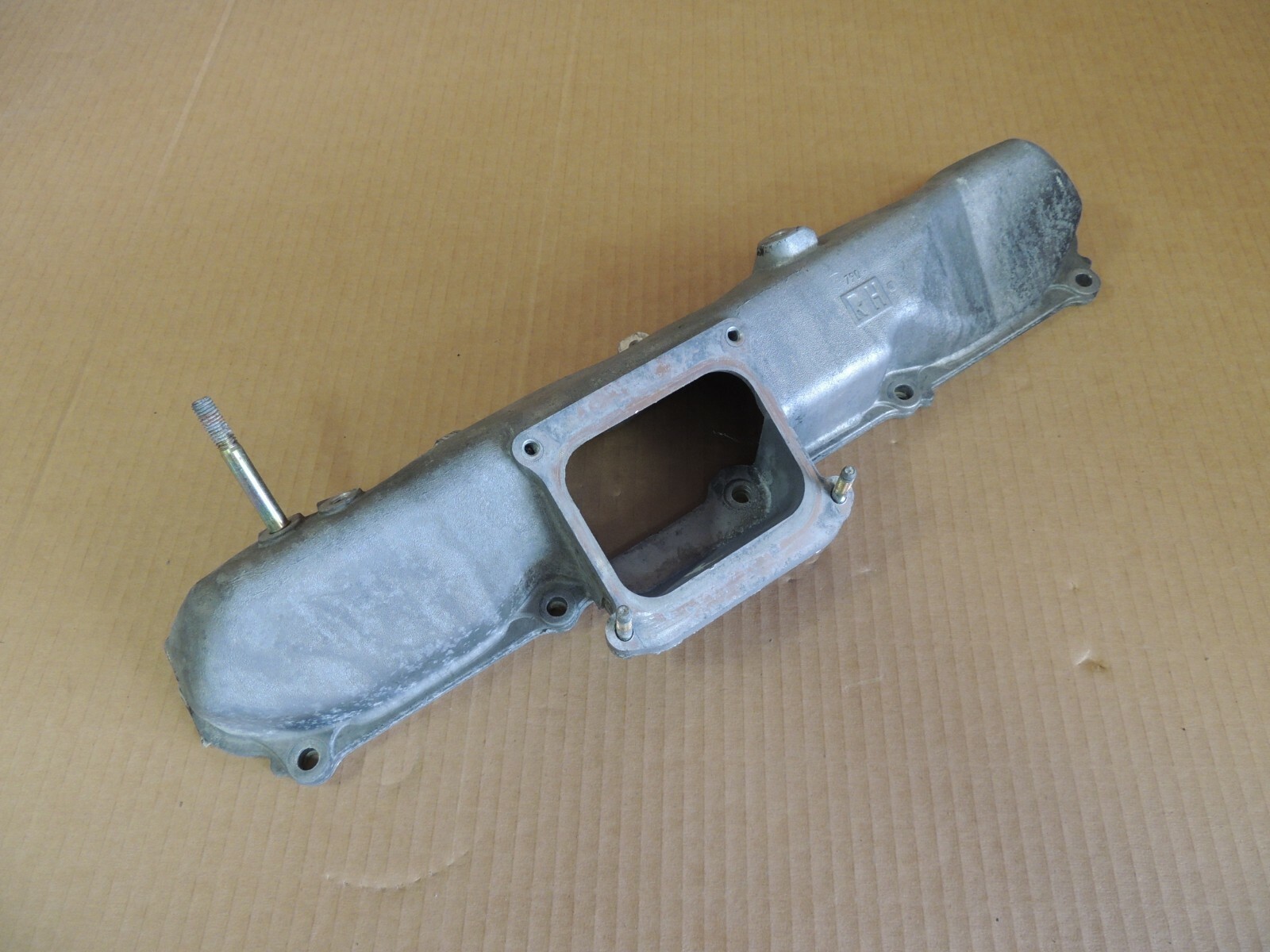 2001-2004 Chevy Silverado/GMC 6.6L RH DURAMAX UPPER VALVE COVER 97223425 GENUINE