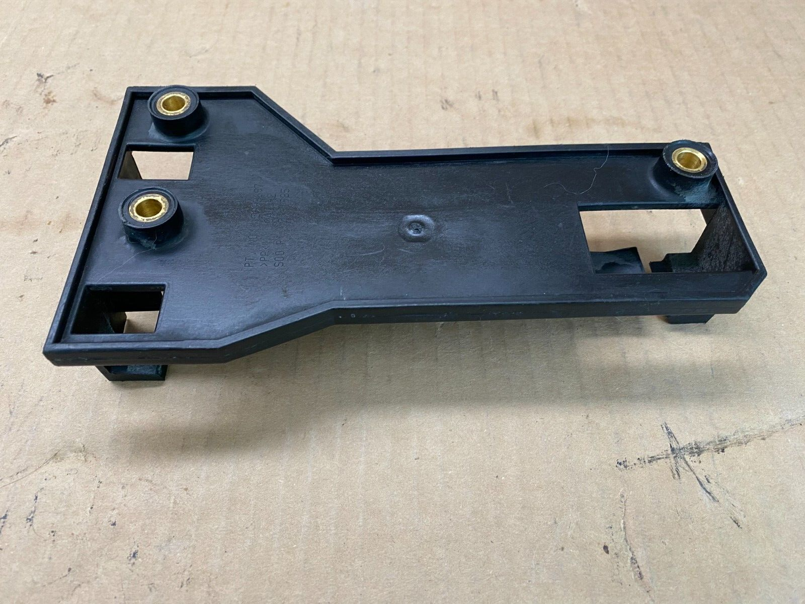 00-02 Chevy/GMC THROTTLE ACTUATOR CONTROL TAC MODULE FIREWALL BRACKET 15993697