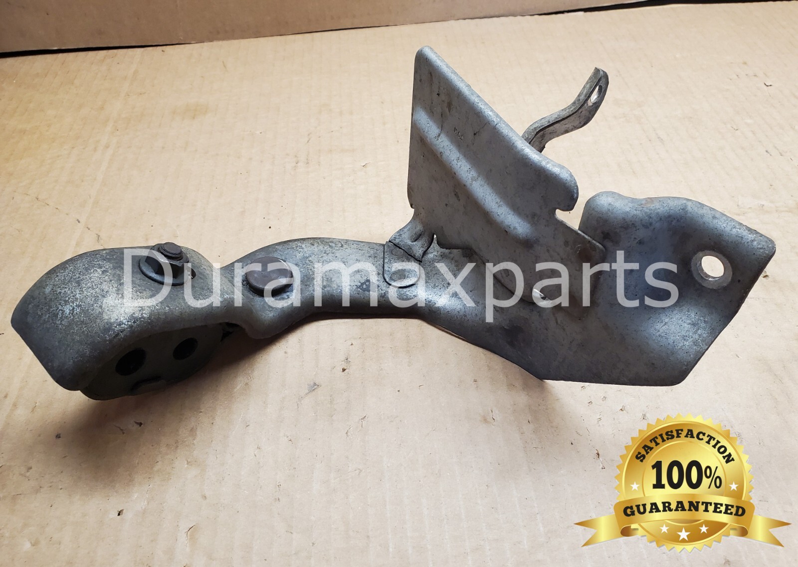 01-07 Chevy Silverado/GMC Sierra 2500/3500 Exhaust Hanger Bracket 15860240 OEM