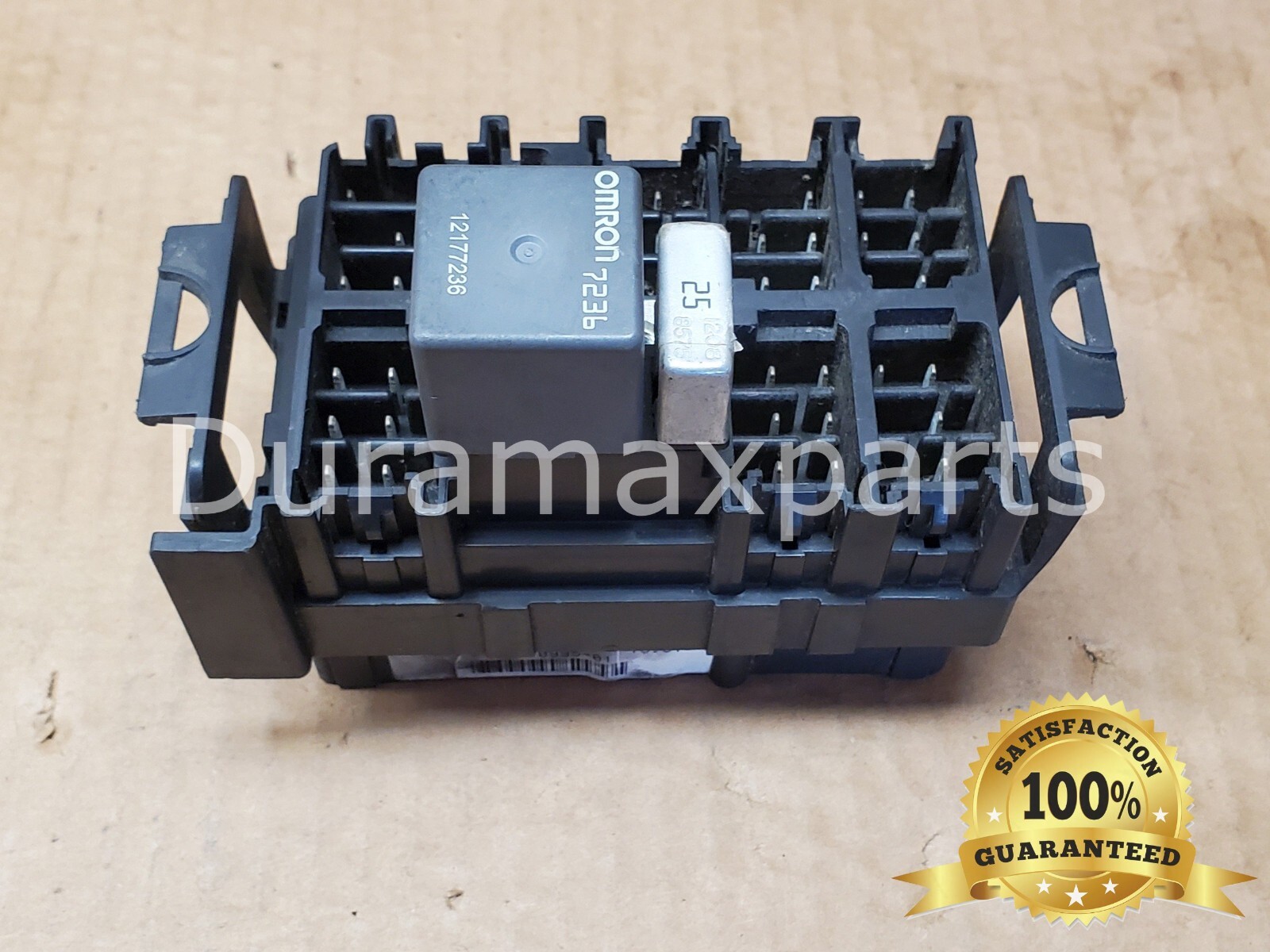2000-02 Chevy Tahoe/GMC Yukon XL Fuse Box Relay Junction Block CD 15770995 OEM