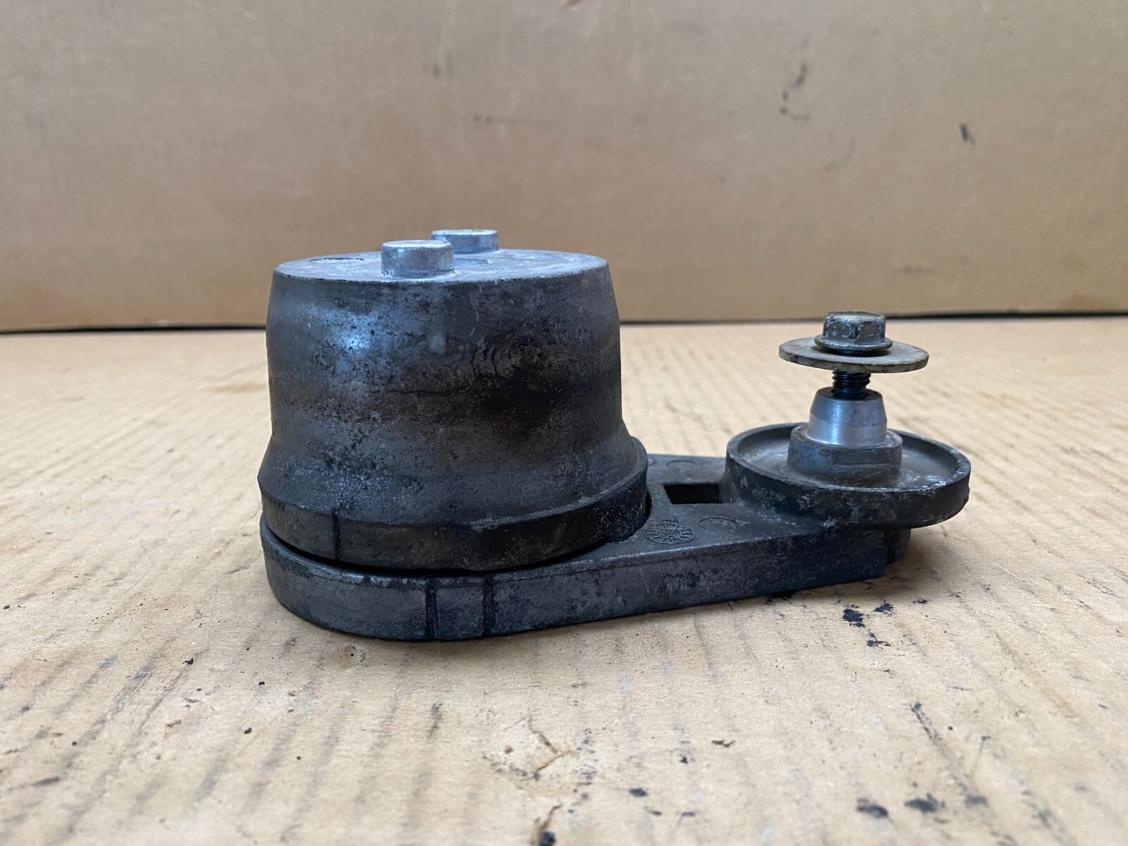 04-10 Chevy/GMC LLY LBZ LMM Duramax Diesel SERPENTINE BELT TENSIONER 8973290620
