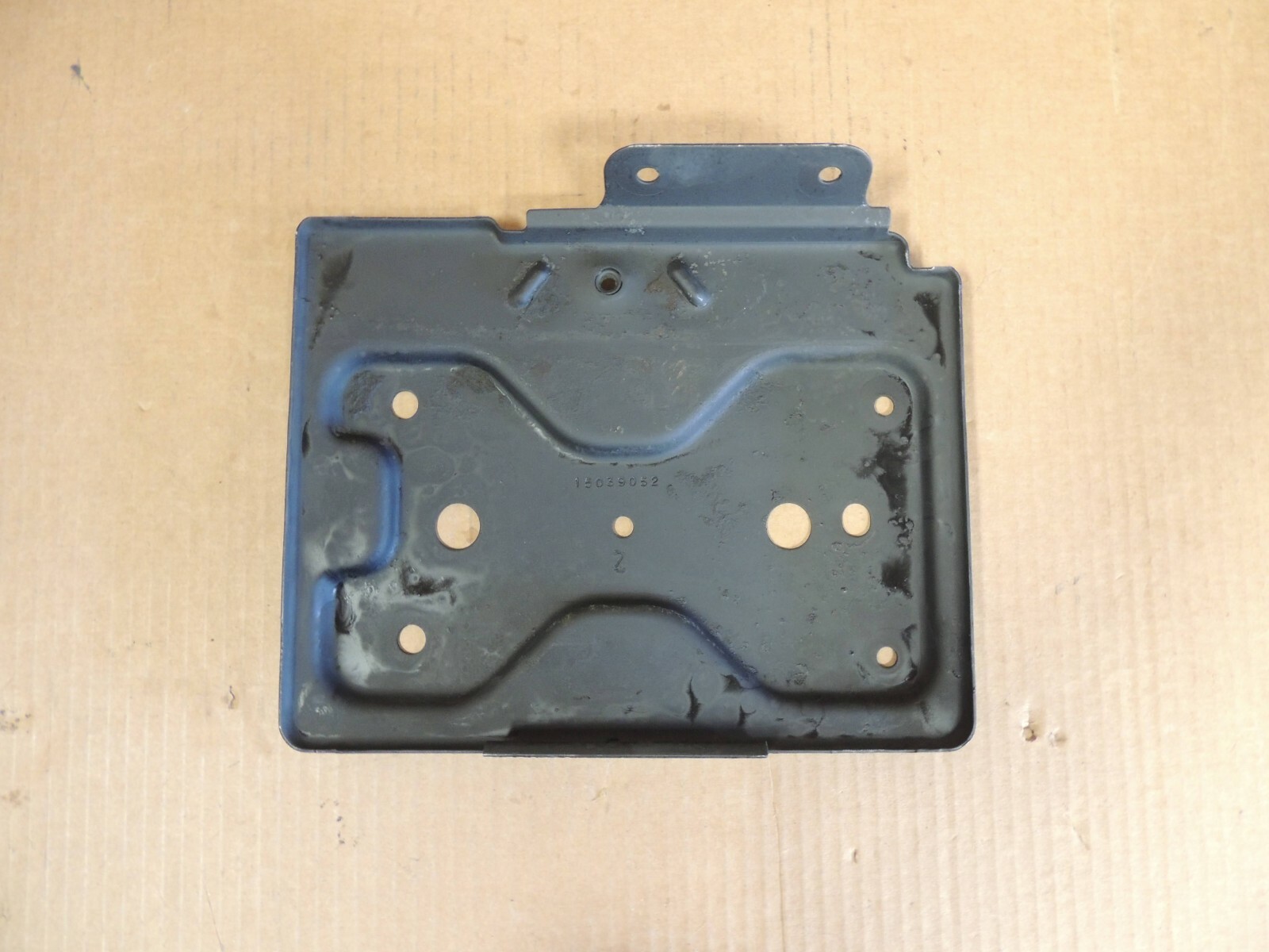 99-07 Chevy Silverado/GMC Suburban Tahoe LH Battery Tray 15039052 GENUINE GM!