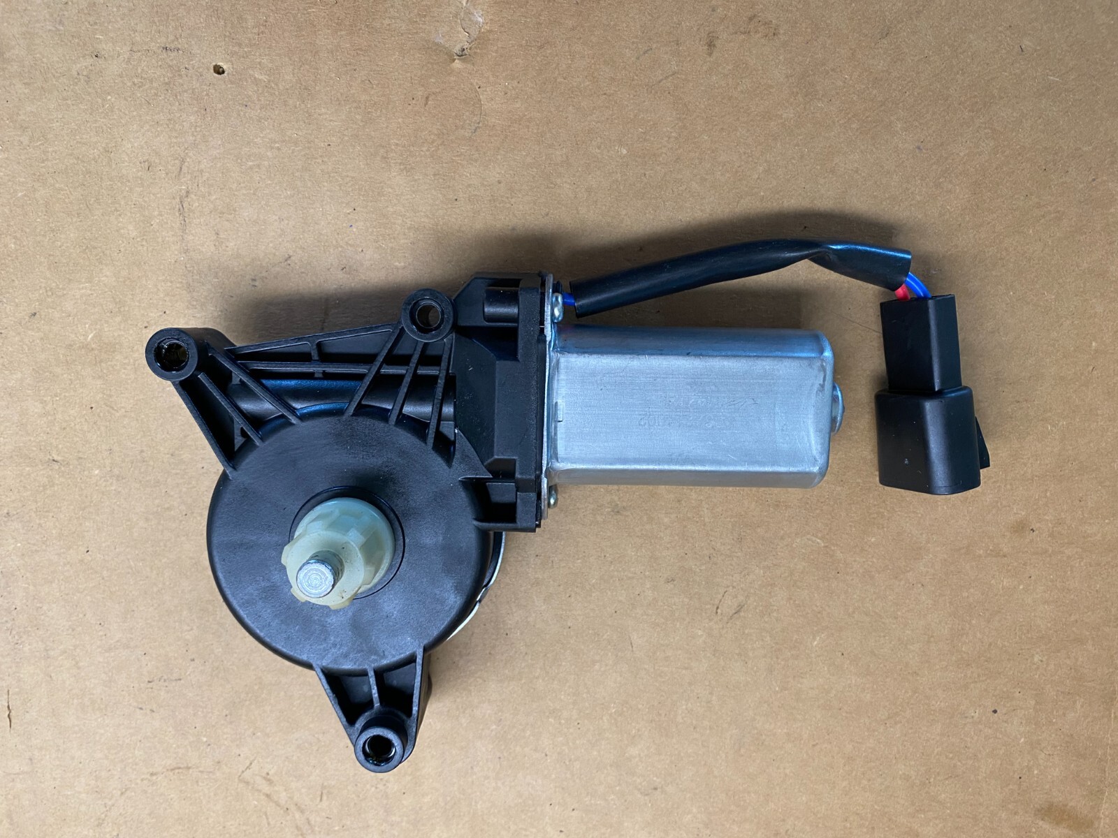 99-07 Chevy Silverado GMC Sierra Yukon Suburban Window Lift Motor Front/Rear RH