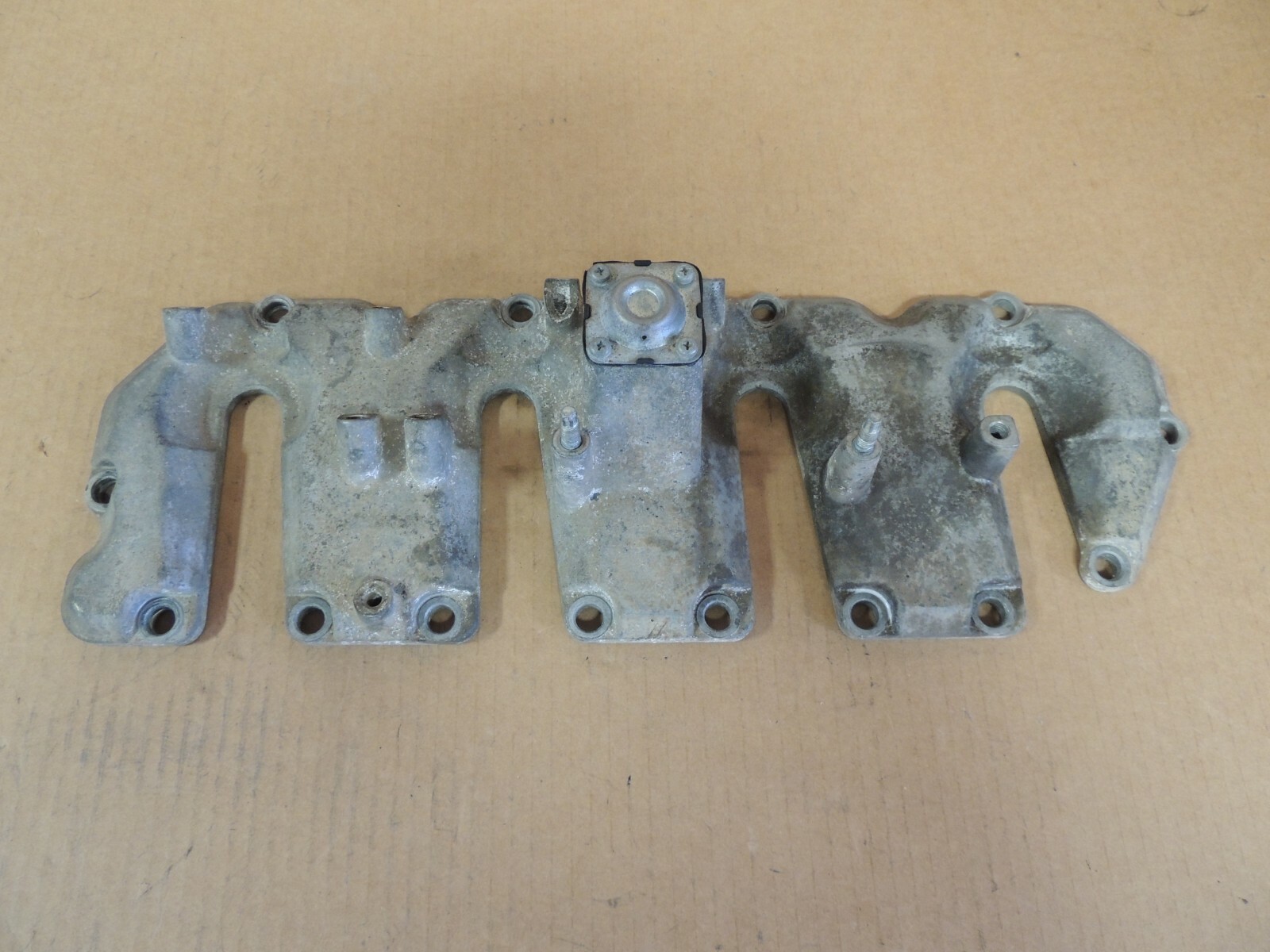 2005-2010 Chevy/GMC Duramax Diesel UPPER VALVE COVER LLY LBZ LMM GENUINE GM