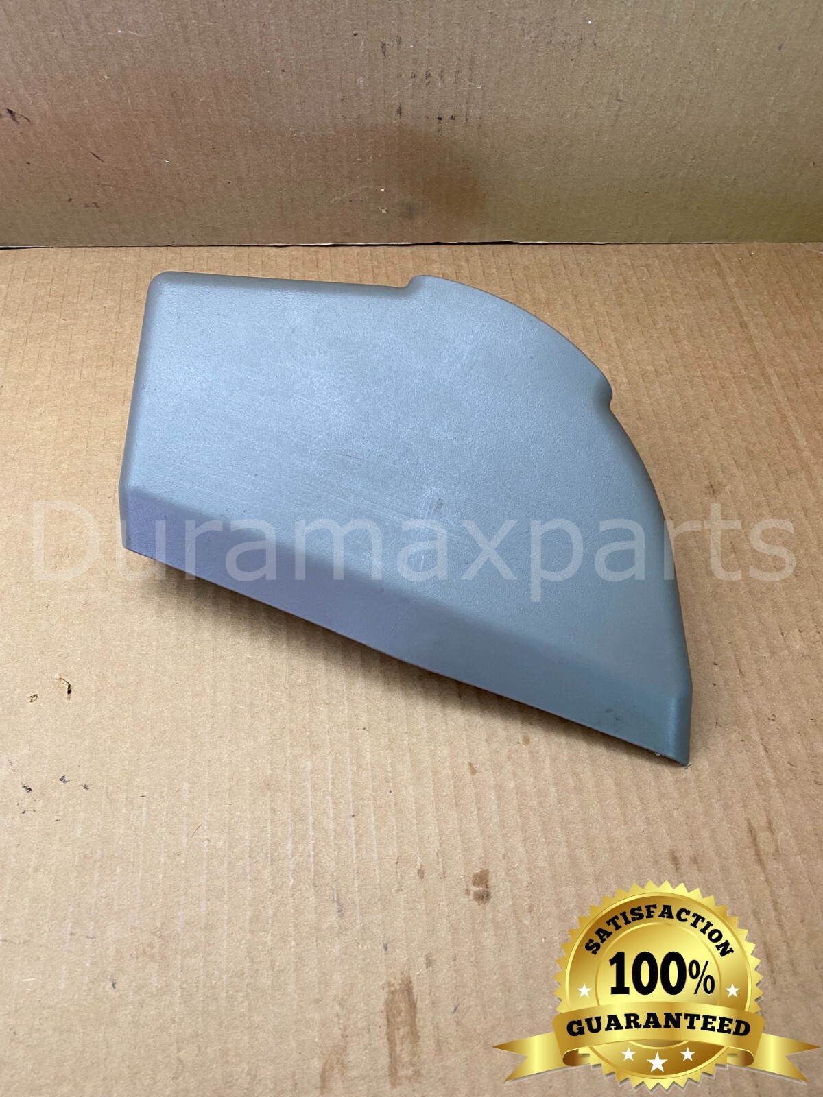 03-07 Chevy/GMC Crew Cab LEFT REAR SEAT INNER ADJ FINISH COVER Pewter 88941702