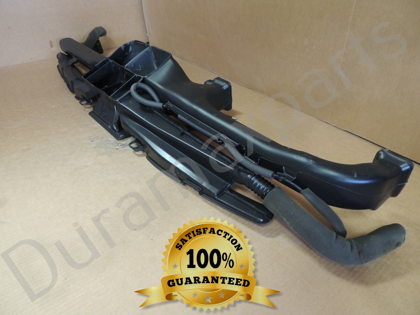 03-07 Chevy Silverado / GMC Sierra Yukon Suburban DUCT AIR DISTRIBUTOR 15099147