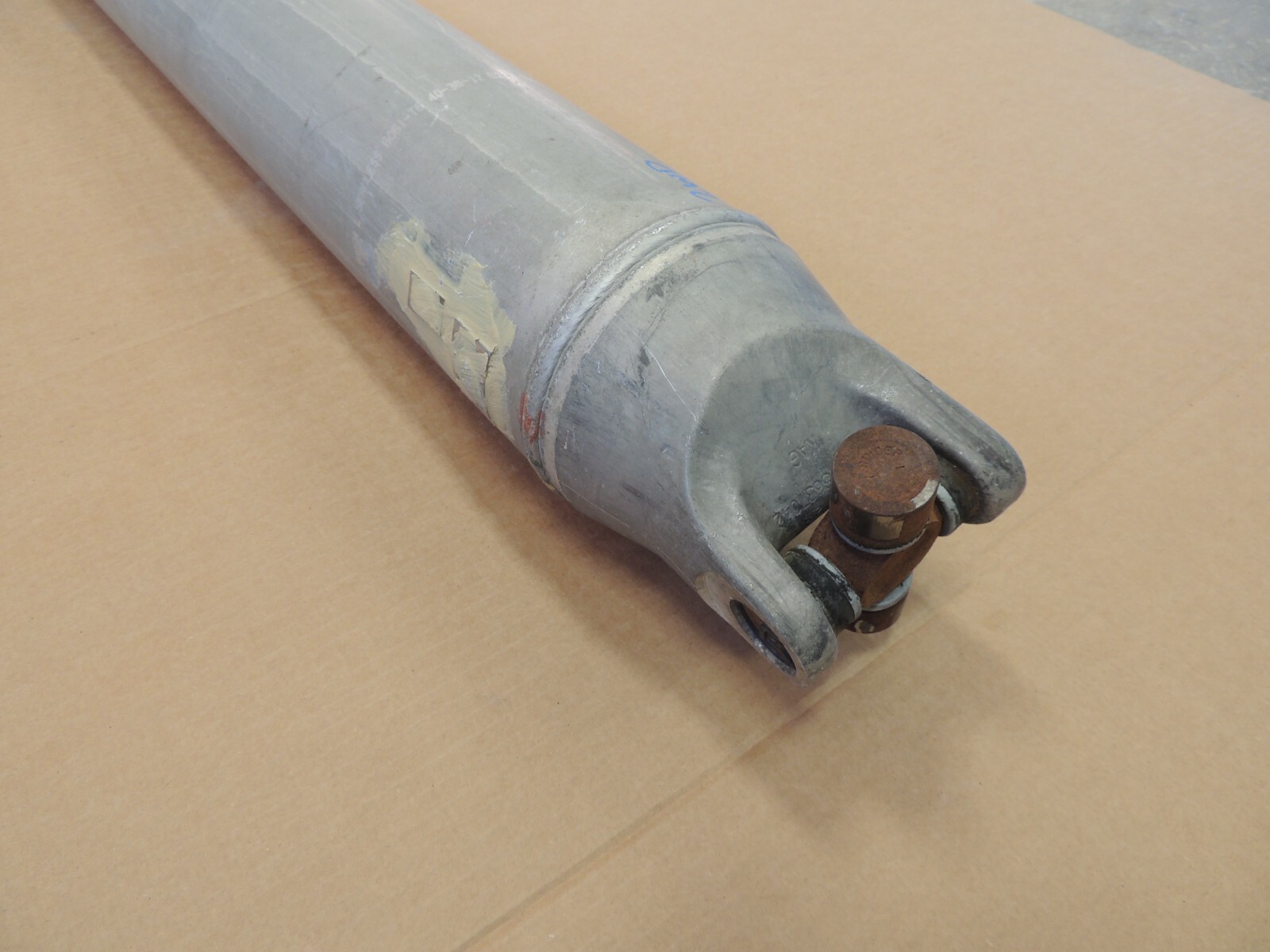 2000-2006 Chevy Suburban GMC Yukon 2500 Rear Driveshaft 2WD F3-28-499 Genuine OE - Image 9