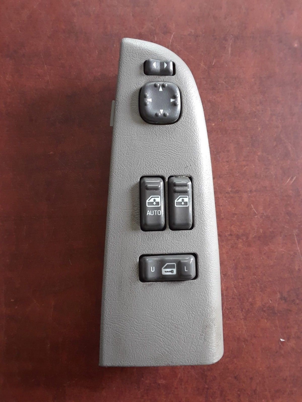 99-02 Chevy Silverado/GMC WINDOW/MIRROR MASTER CONTROL SWITCH -Ext/Reg Cab GRAY