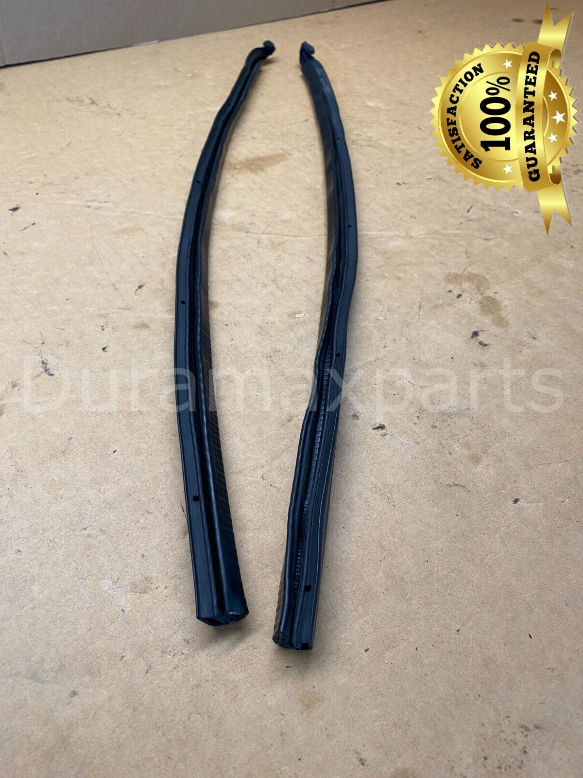 99-07 Crew Cab REAR DOOR SEAL WEATHERSTRIP PAIR 55255667AD Left & Right OEM GM - Image 3