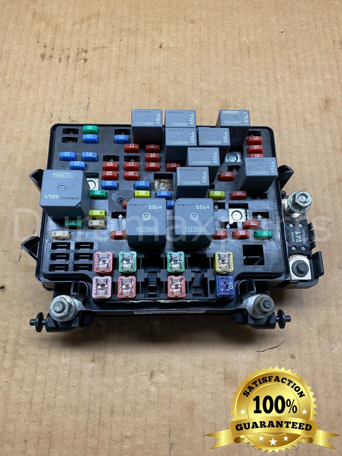 03-05 Chevy/GMC LB7 LLY Duramax FUSE BOX RELAY JUNCTION BLOCK 15115618-02 DT