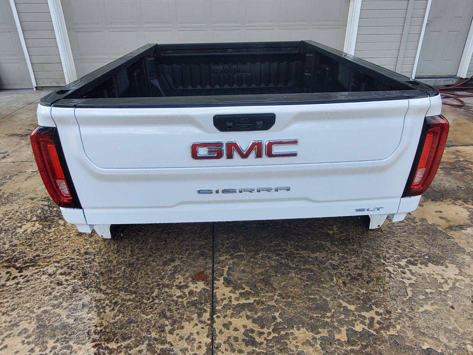 2020-2023 GMC Sierra 2500 3500 Truck Bed 8' White w/Multi Pro - New Takeoff - Image 4
