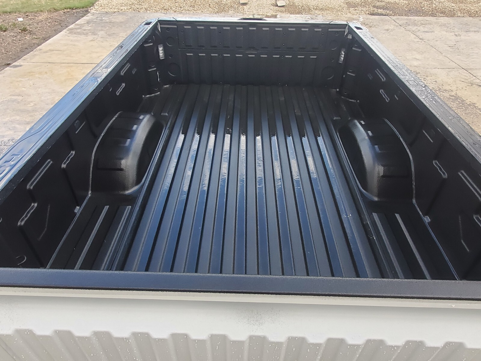 2020-2023 GMC Sierra 2500 3500 Truck Bed 8' White w/Multi Pro - New Takeoff - Image 8