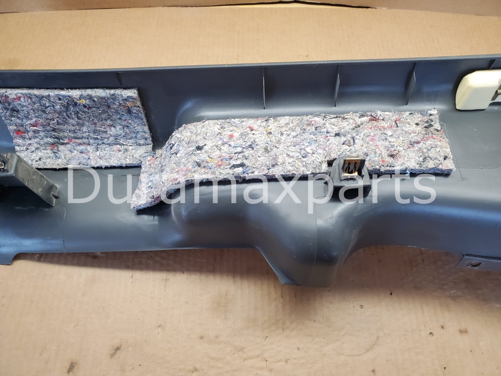 03-06 Chevy Silverado/GMC Sierra Crew Cab LEFT C Pillar Cab Corner Trim - Image 10