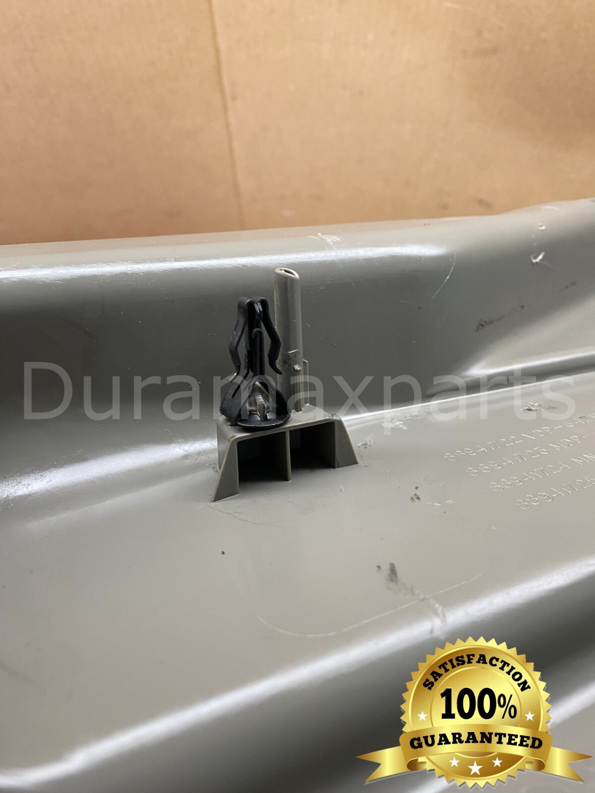 03-07 Chevy Silverado/GMC Sierra RF SEAT RISER FINISH COVER Pewter 88941723 - Image 5