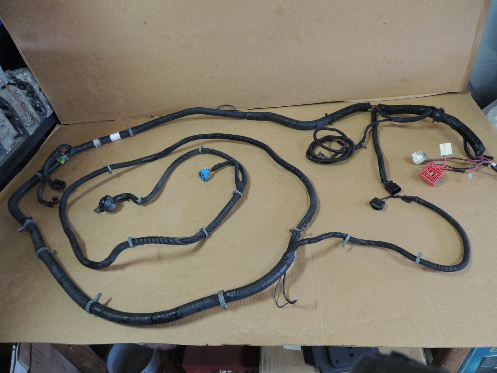 05-07 Chevy Silverado/GMC Sierra 6.6L LBZ CREW Cab LONG Bed Frame Harness