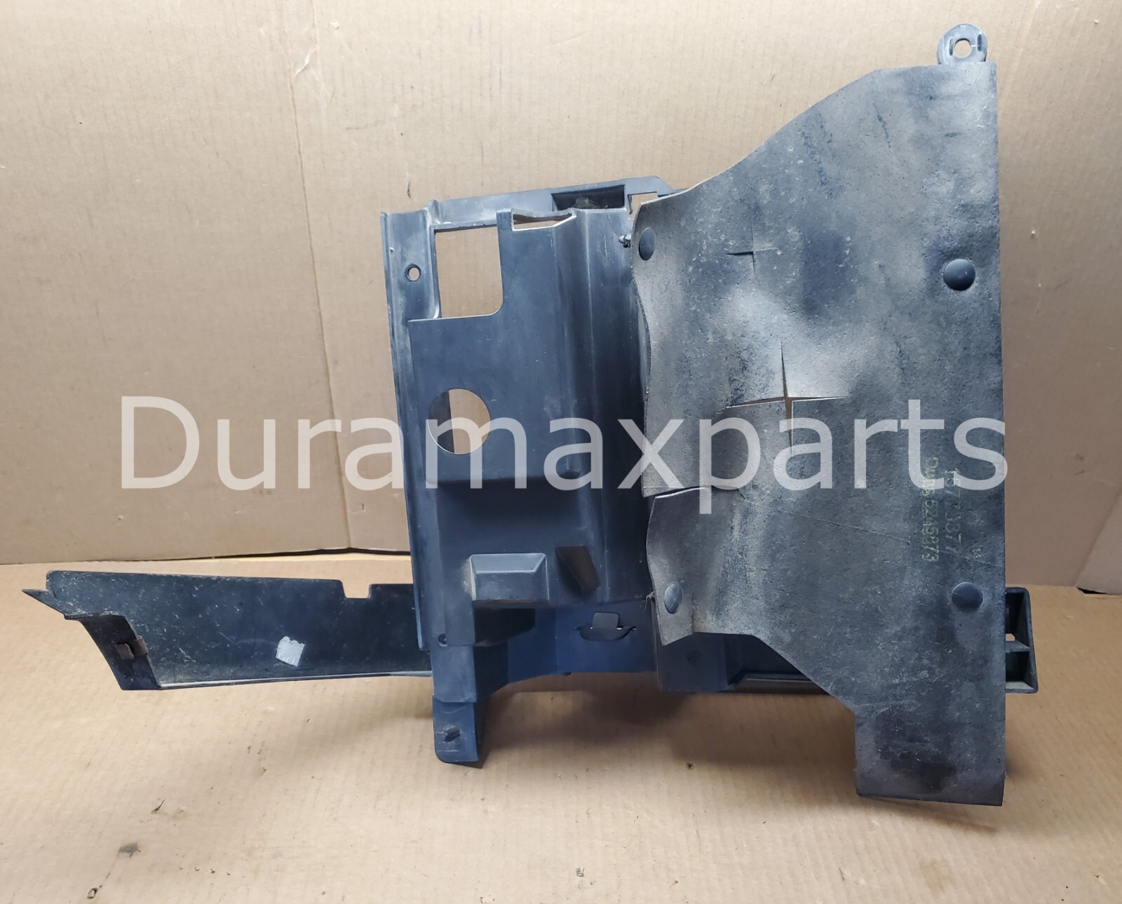 2003-06 Cadillac Escalade Left Driver's Side Headlight Bracket Support 15185626 - Image 3