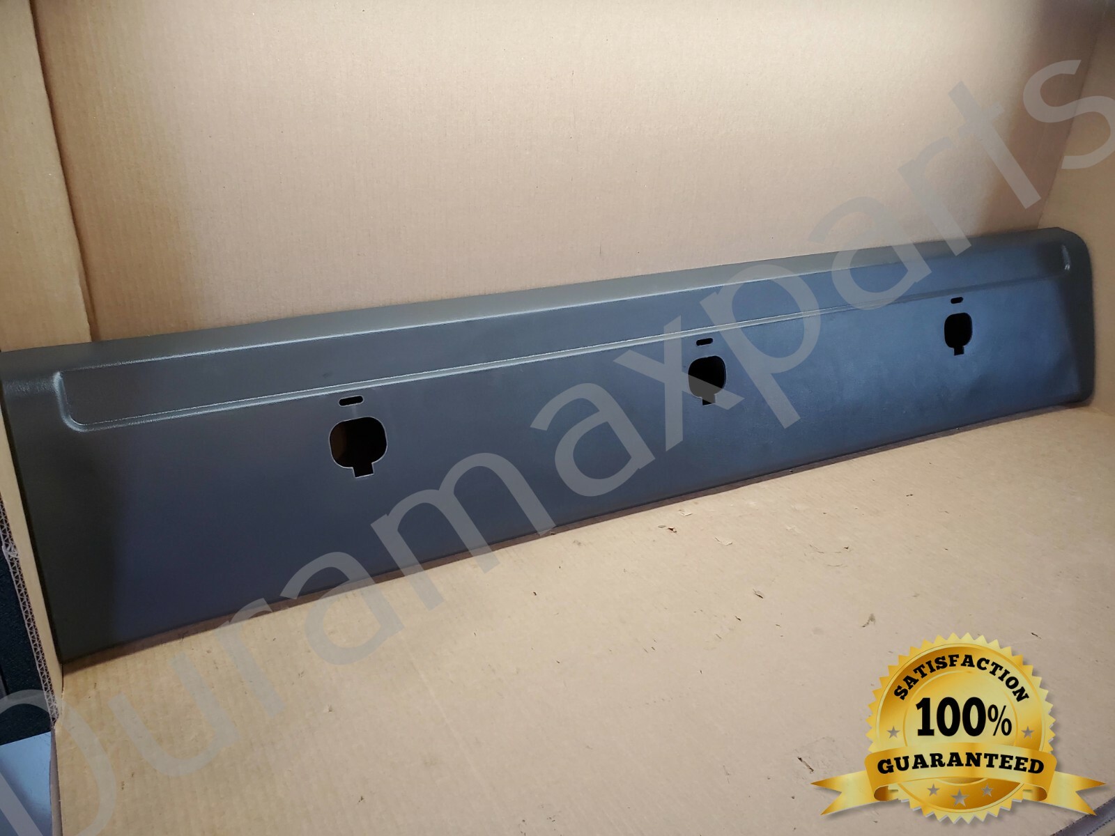 03-06 Chevy Silverado/GMC Sierra Back Glass Reveal Molding (Rear) 10371630 Grey