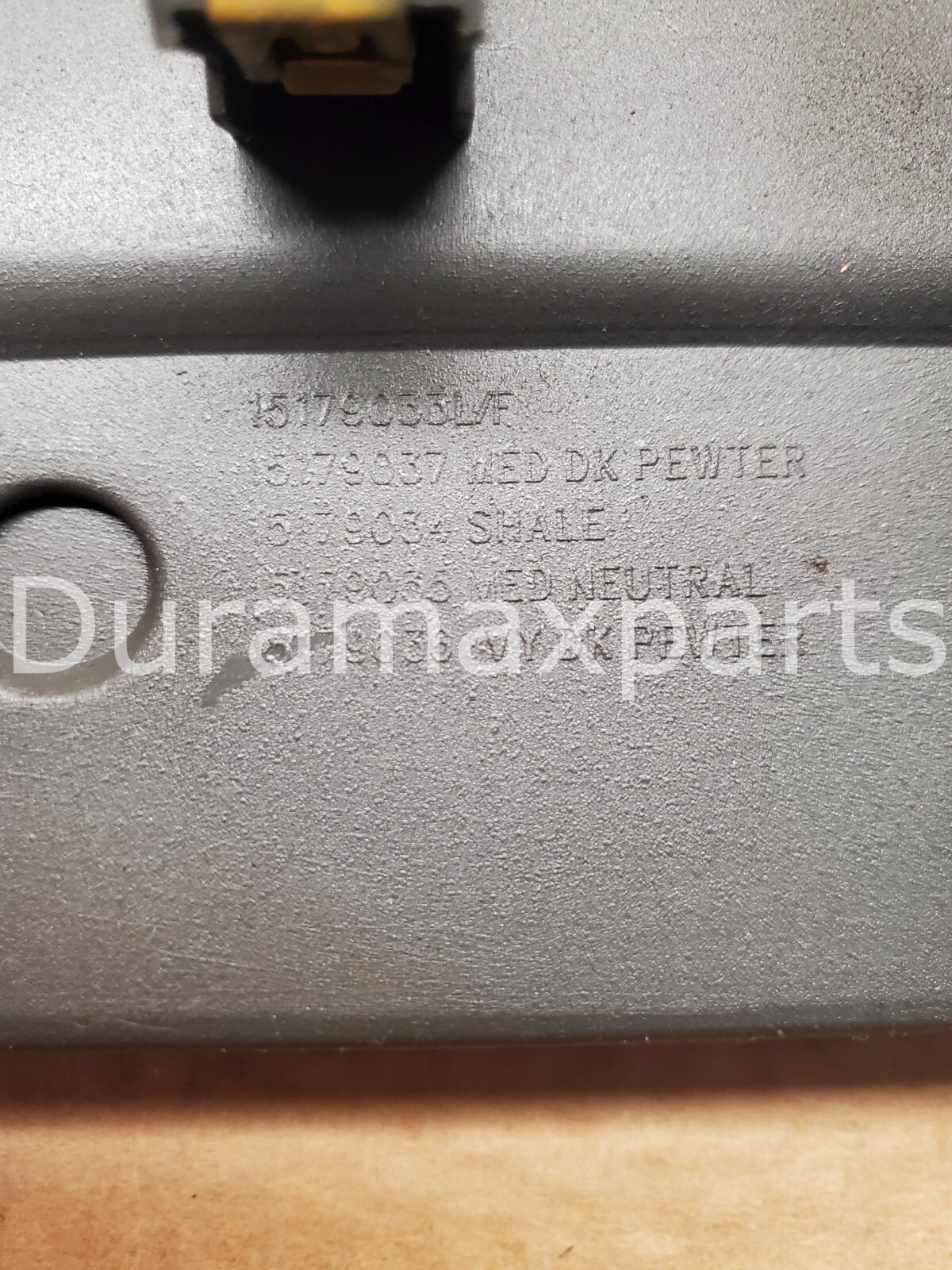 03-06 Chevy Silverado/GMC Sierra DASH GLOVE BOX w Panel Trim Gray - Image 11