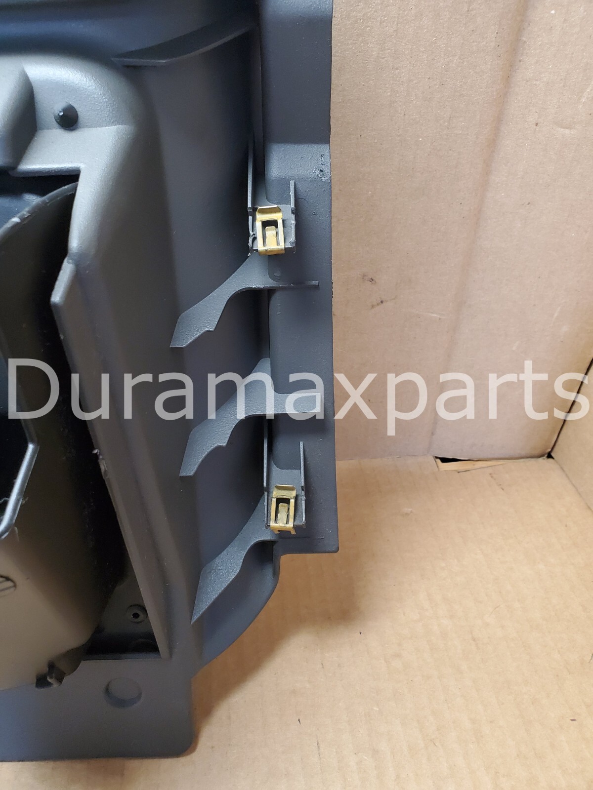 03-06 Chevy Silverado/GMC Sierra DASH GLOVE BOX w Panel Trim Gray - Image 8