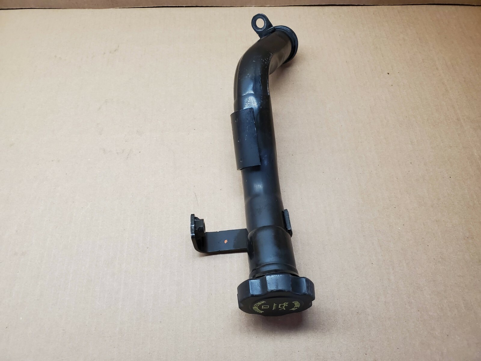 2006-2010 Chevy Silverado GMC Sierra LBZ LMM Duramax OIL FILL TUBE NECK 97329096 - Image 3