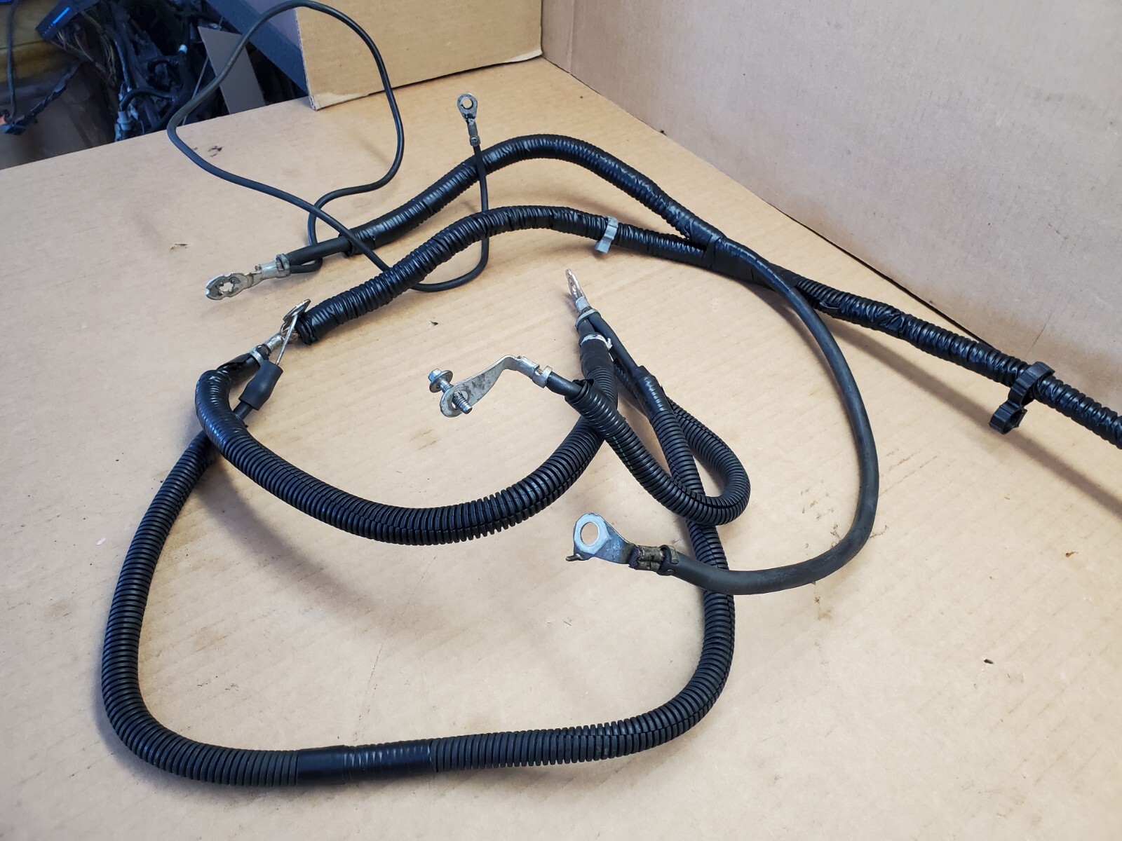 2001-2010 Chevy Silverado/GMC DURAMAX DIESEL DUAL BATTERY HARNESS - Genuine - Image 4
