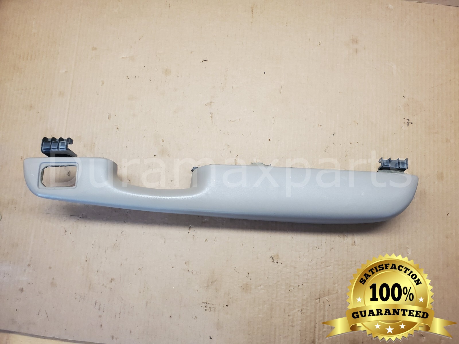 2003-06 Chevy/GMC RH REAR PASSENGER ARMREST TRIM Tan/Beige OEM GM 15152062