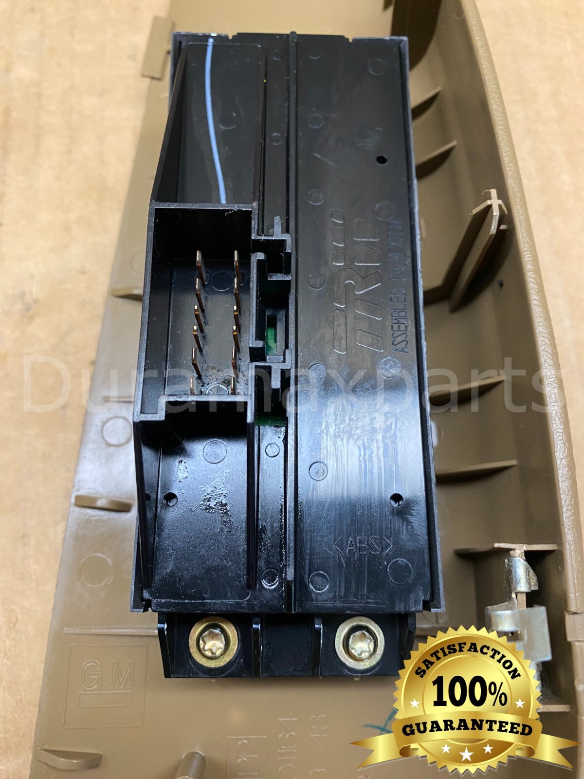 99-02 Chevy Silverado/GMC Sierra RF WINDOW CONTROL SWITCH 15704360 Peanut - Image 8