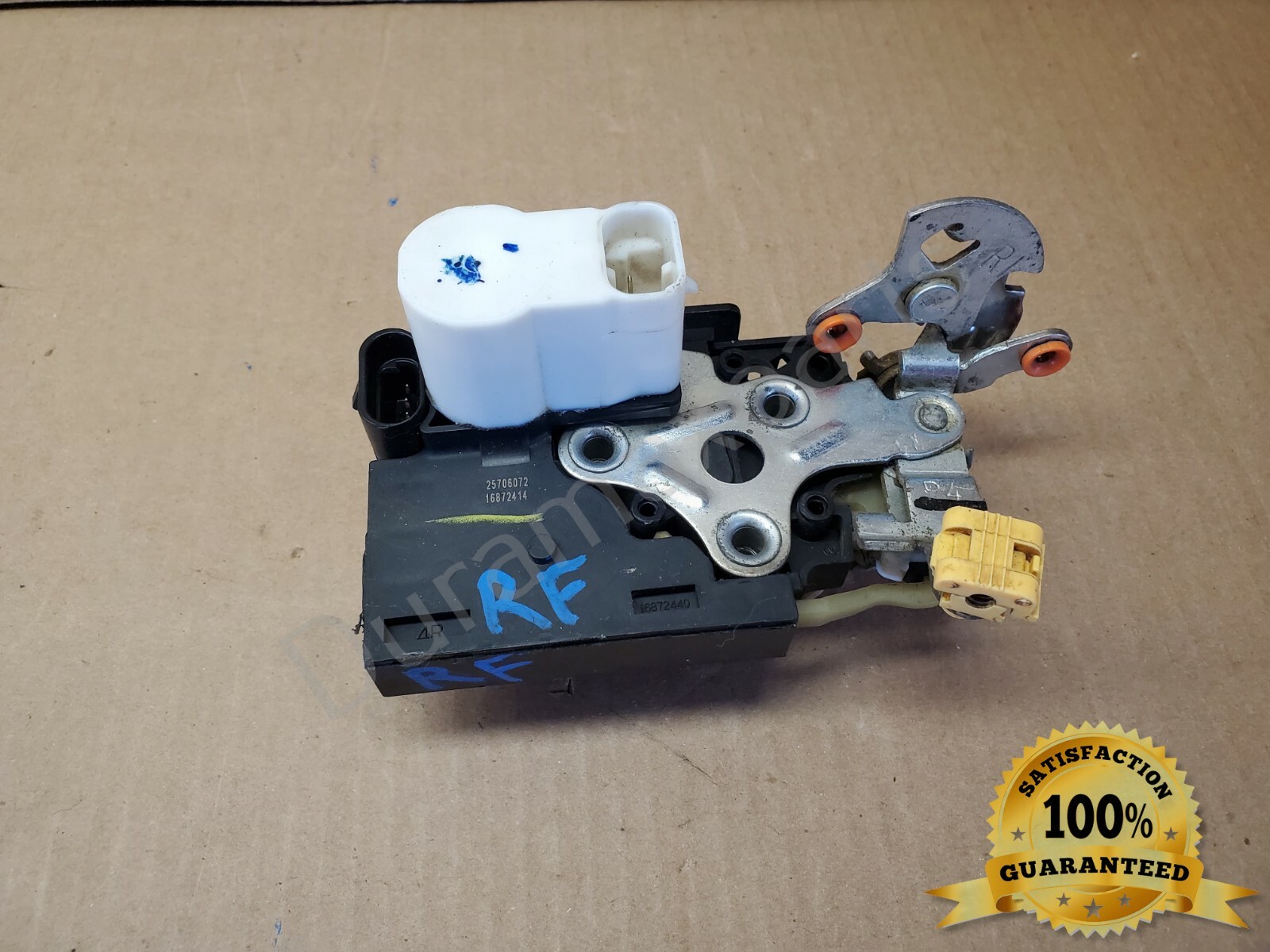 01-07 Chevy/GMC RH FRONT PASSENGER DOOR LOCK ACTUATOR Silverado Sierra 16872414