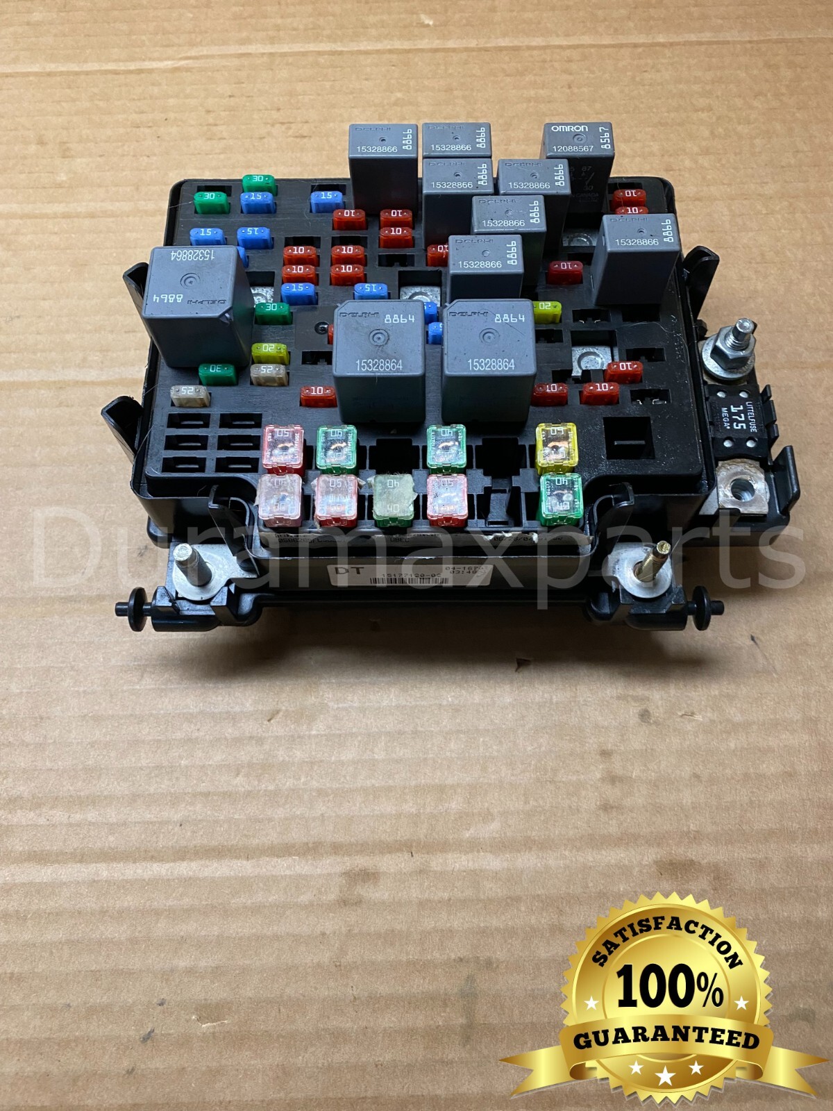 03-05 Chevy Silverado/GMC Sierra LB7/LLY DURAMAX FUSE BOX 15177120-02