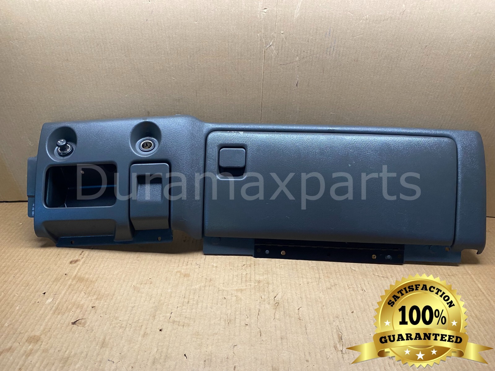 03-06 Chevy Silverado/GMC Sierra Tahoe Dash Bezel Glovebox Ashtray DDD72948 OEM