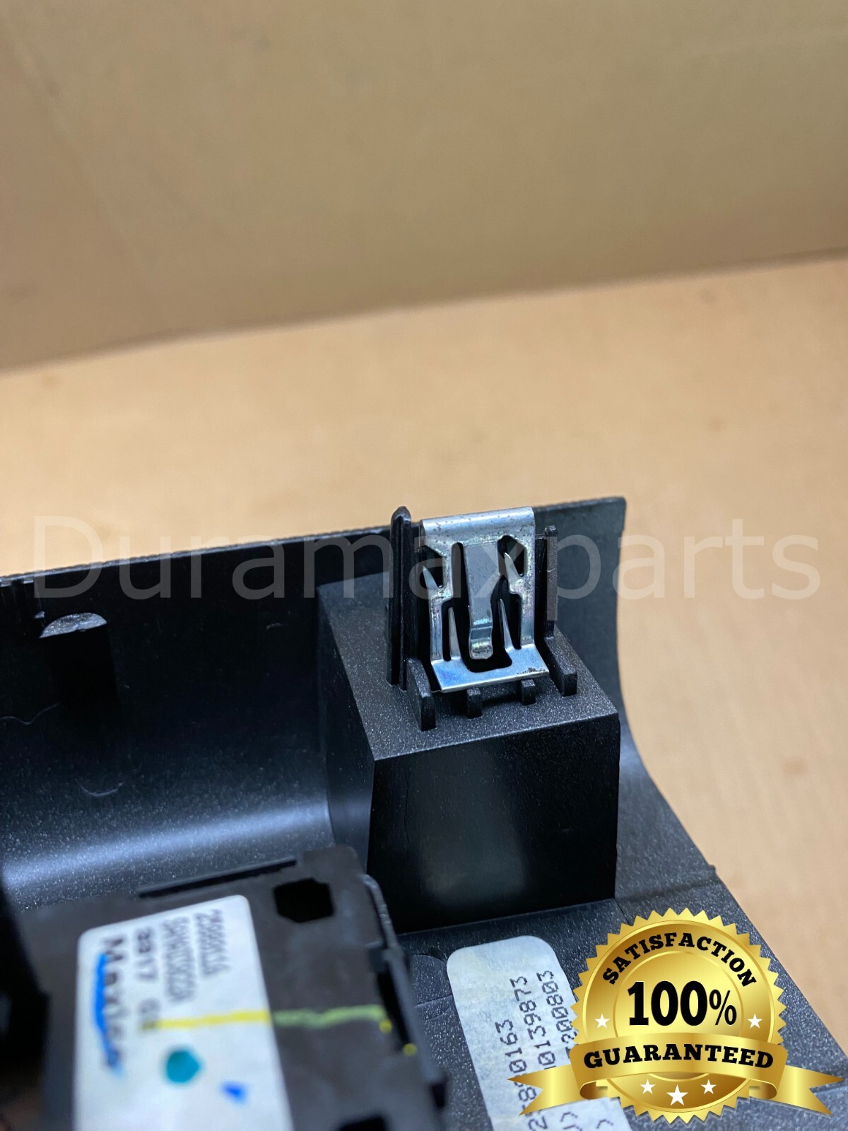 07-13 Chevy Silverado/GMC Sierra Right Rear Window Control Switch 25880163 - Image 5