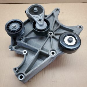 01-04 Chevy Silverado/GMC/Duramax 6.6 LB7 ALTERNATOR BRACKET 897222-522 GENUINE