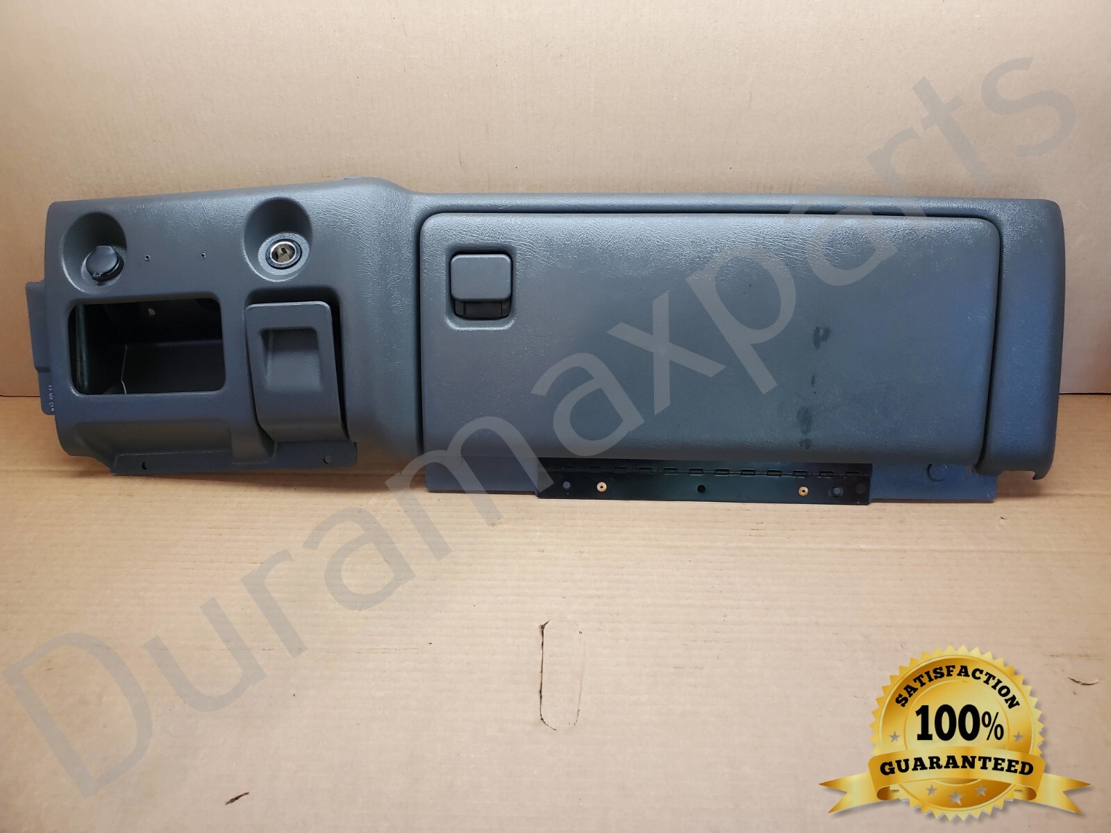 03-06 Chevy Silverado/GMC Sierra Tahoe Dash Bezel Glovebox Ashtray DDD72948 OEM