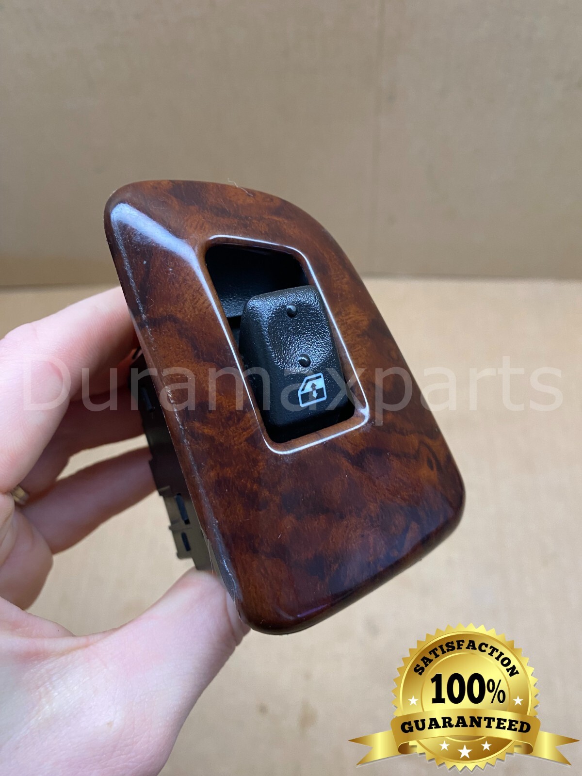 03-06 Chevy/GMC RIGHT/LEFT REAR WINDOW CONTROL SWITCH PAIR 15206533 Mocha Walnut - Image 4