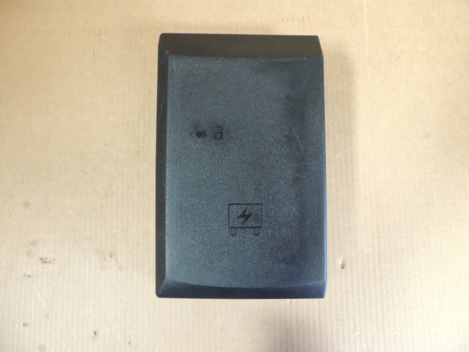 2007-2009 Chevy Silverado/GMC Sierra Tahoe Yukon FUSE BOX COVER 25815385 OEM
