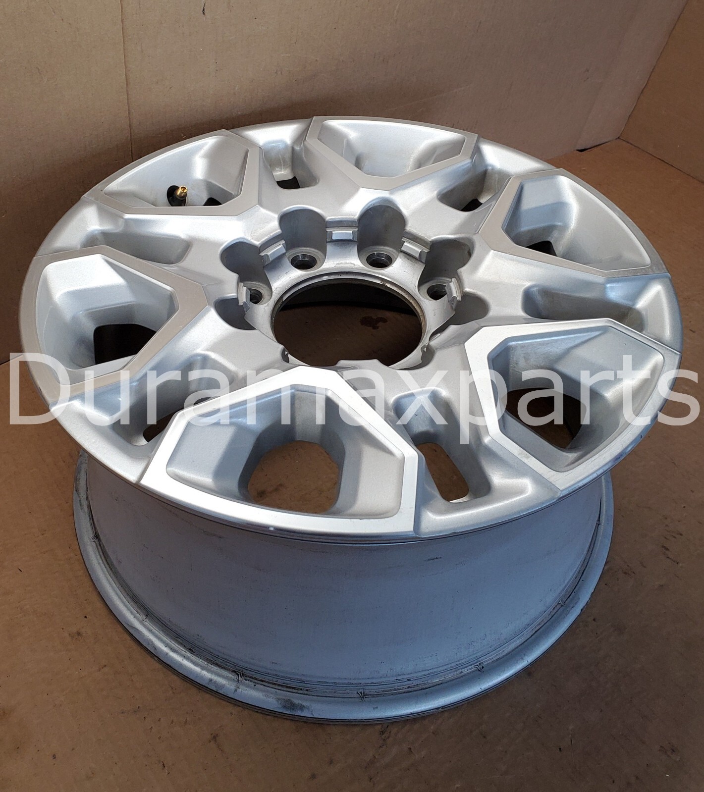 2020-25 Chevy Silverado 2500/3500 18" SILVER MACHINED ALLOY WHEEL 18x8 23377039 - Image 5
