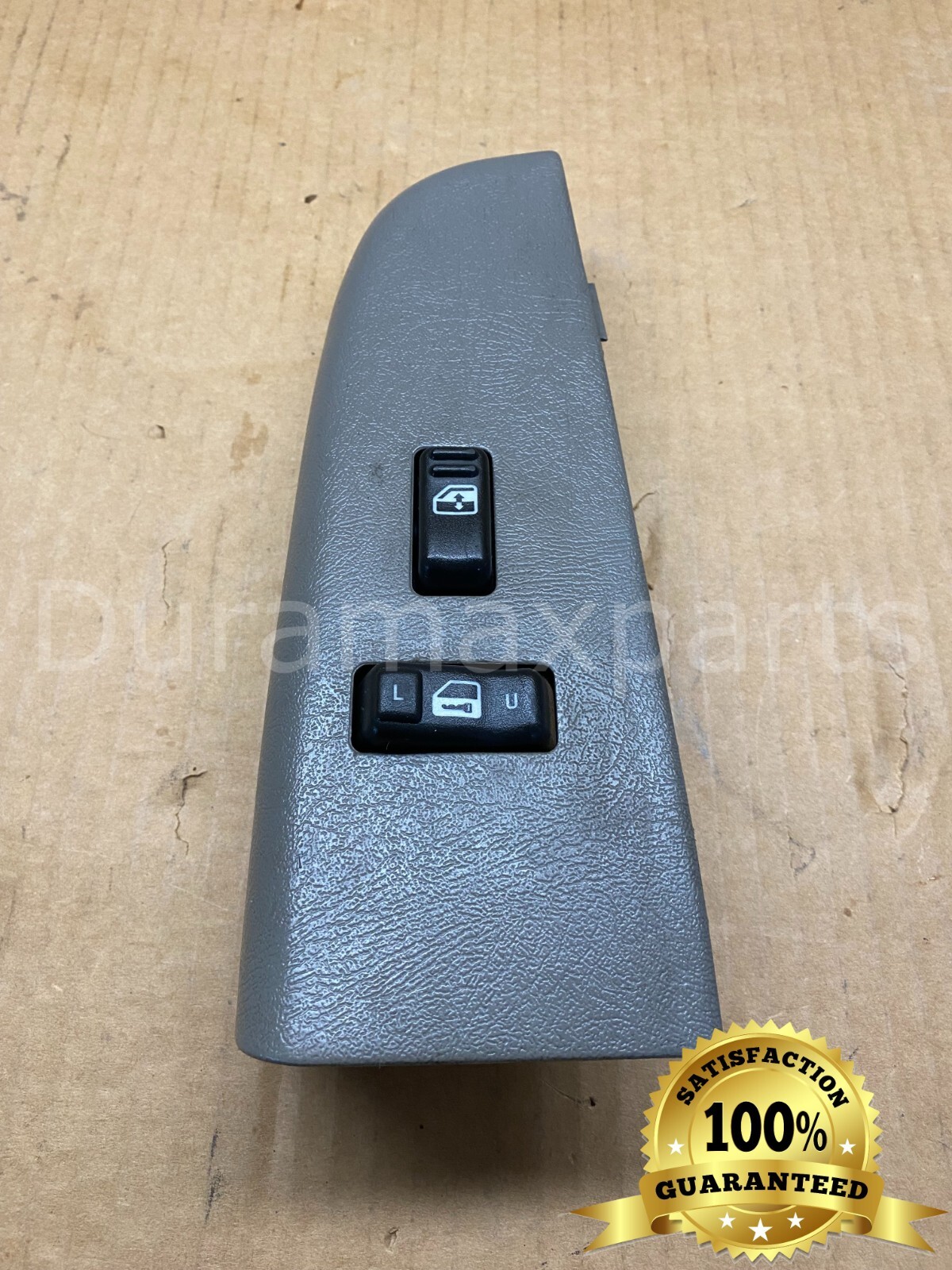99-02 Chevy Silverado/GMC Sierra RF WINDOW CONTROL SWITCH 15704360 Light Gray