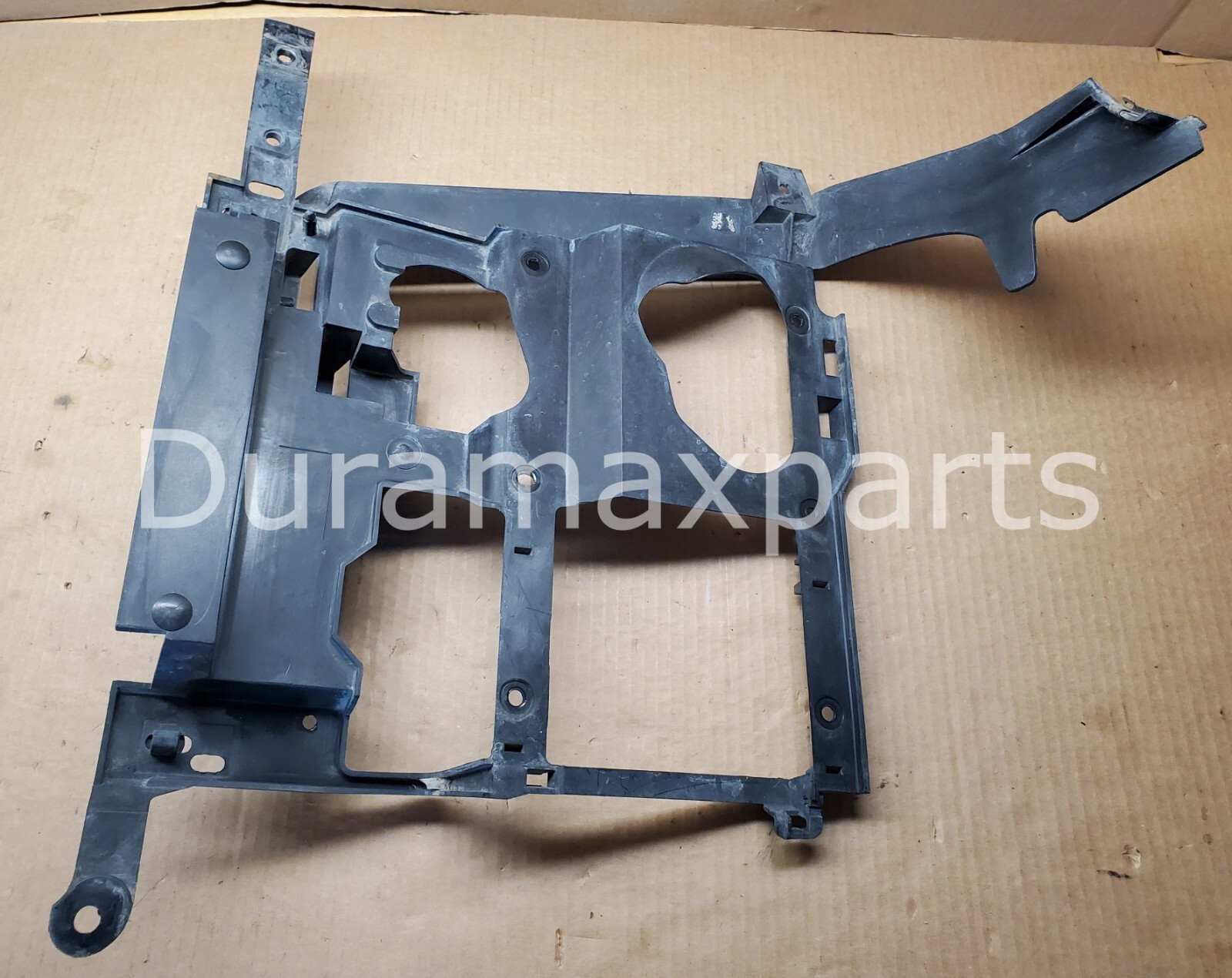 99-06 Chevy Suburban/GMC Yukon XL Left Driver's Side Headlight Bracket 15750785 - Image 5