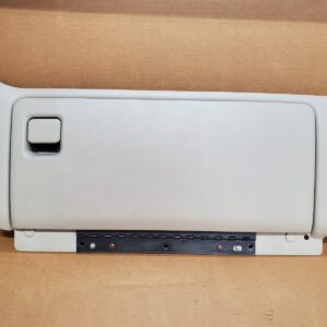 03-06 Chevy Suburban/ Tahoe GMC Yukon/Yukon XL DASH GLOVE BOX w Panel Trim Cream