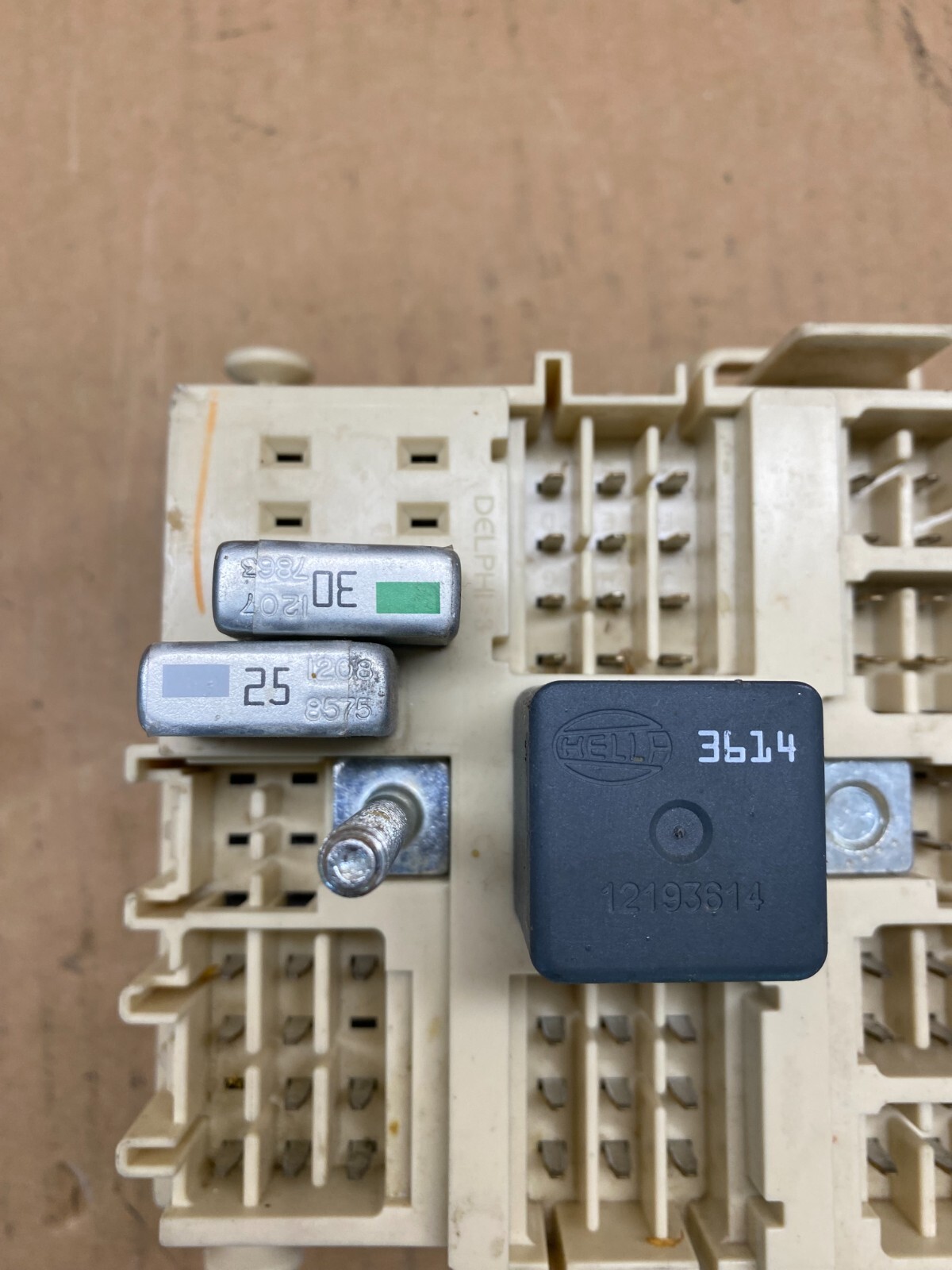 03-04 Chevy Silverado/GMC 6.6 LB7 DURAMAX DIESEL DASH FUSE BOX 15058035-07 OEM - Image 5