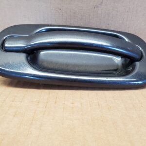 99-06 Chevrolet Silverado RIGHT FRONT DOOR HANDLE Code WA 322 15182405 Dark Gray