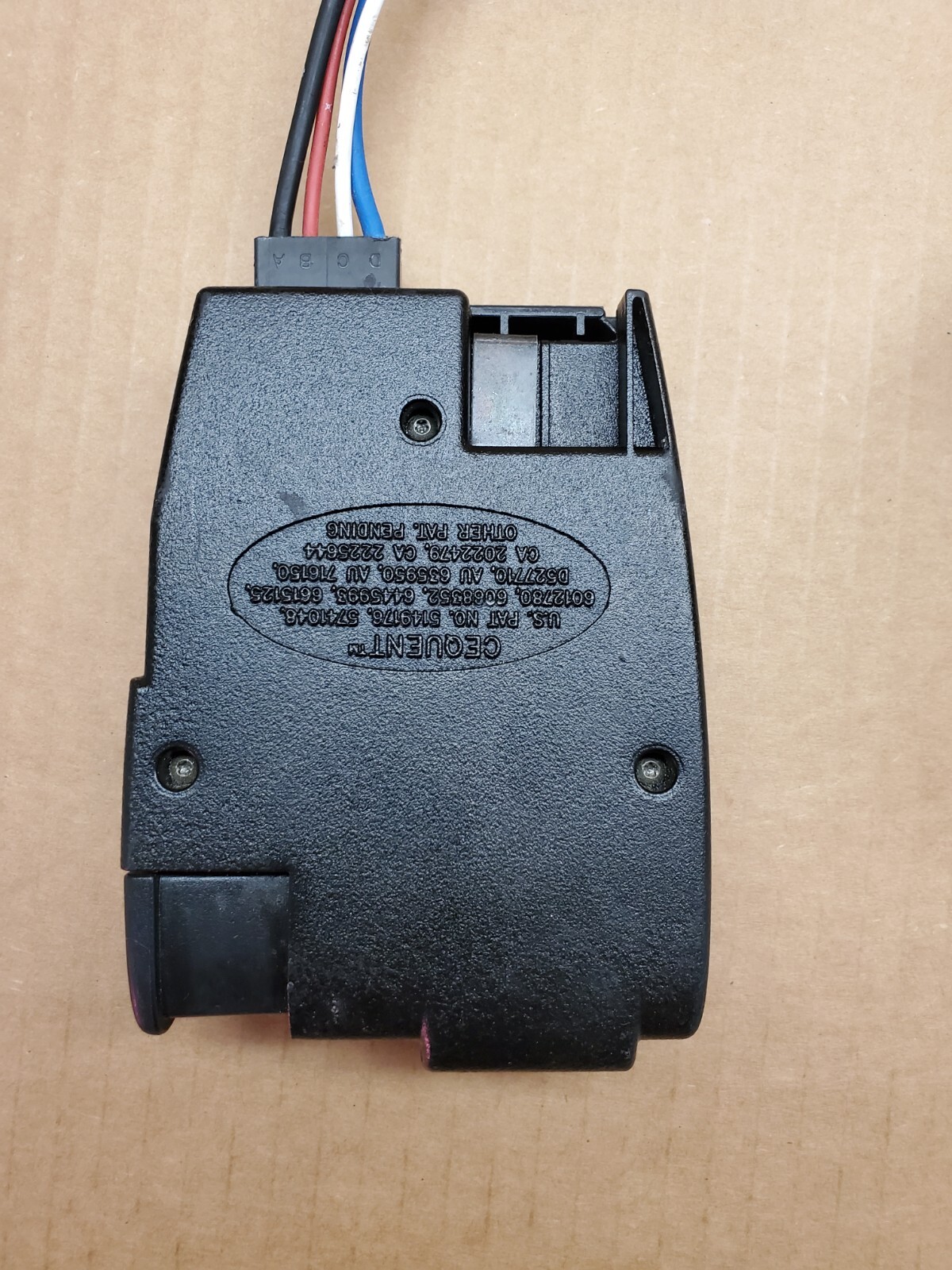 TEKONSHA CEQUENT PRIMUS IQ P2 BRAKE CONTROLLER w/ Bracket and GM Adaptor Harness - Image 5