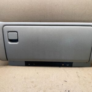 03-06 Chevy Silverado/GMC Sierra DASH GLOVE BOX w Panel Trim 15807855 Neutral