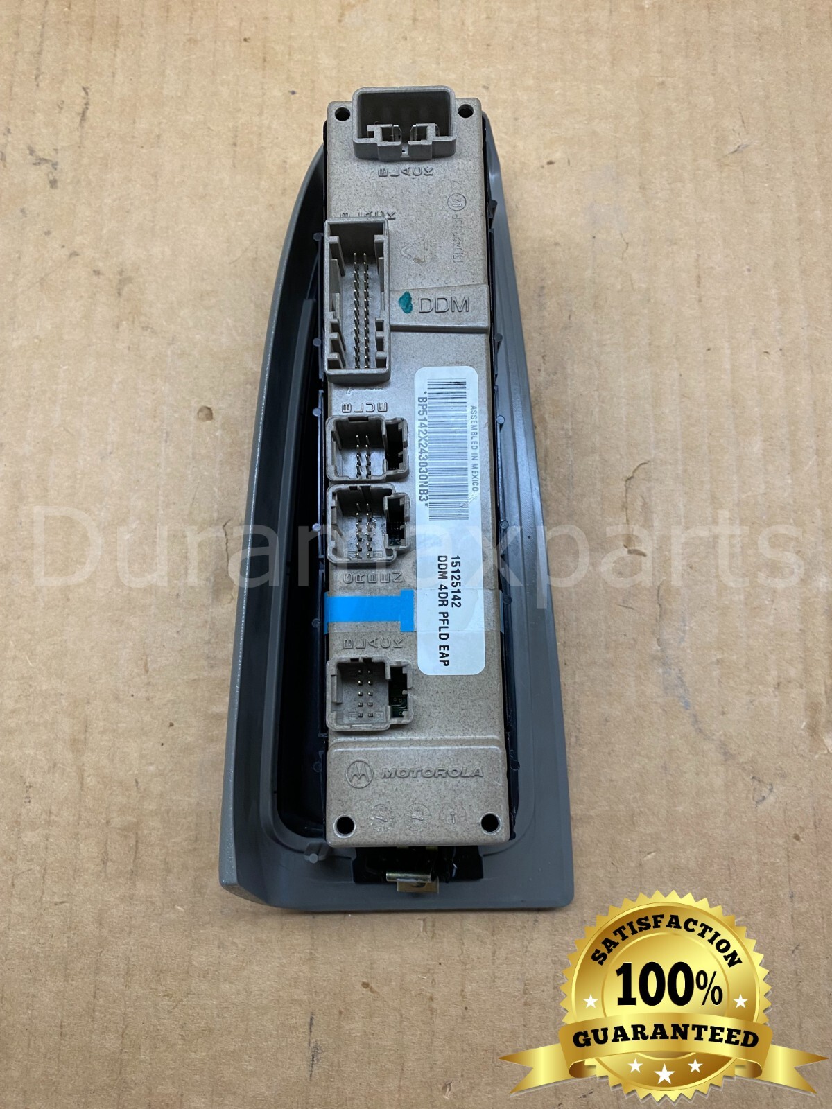 03-06 Chevy/GMC LF MASTER WINDOW CONTROL SWITCH 15181220 Light Gray - Image 4